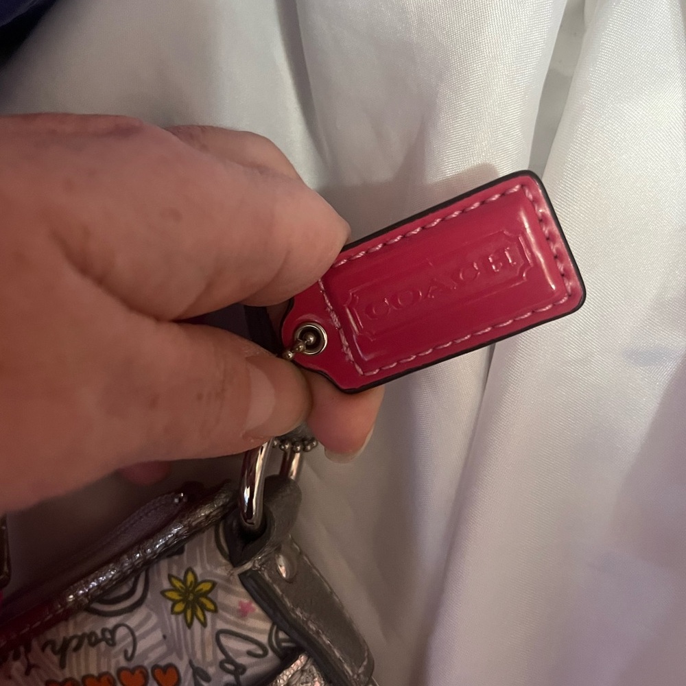Coach Poppy Butterfly Graffiti Crossbody – EUC - Picture 7 of 8